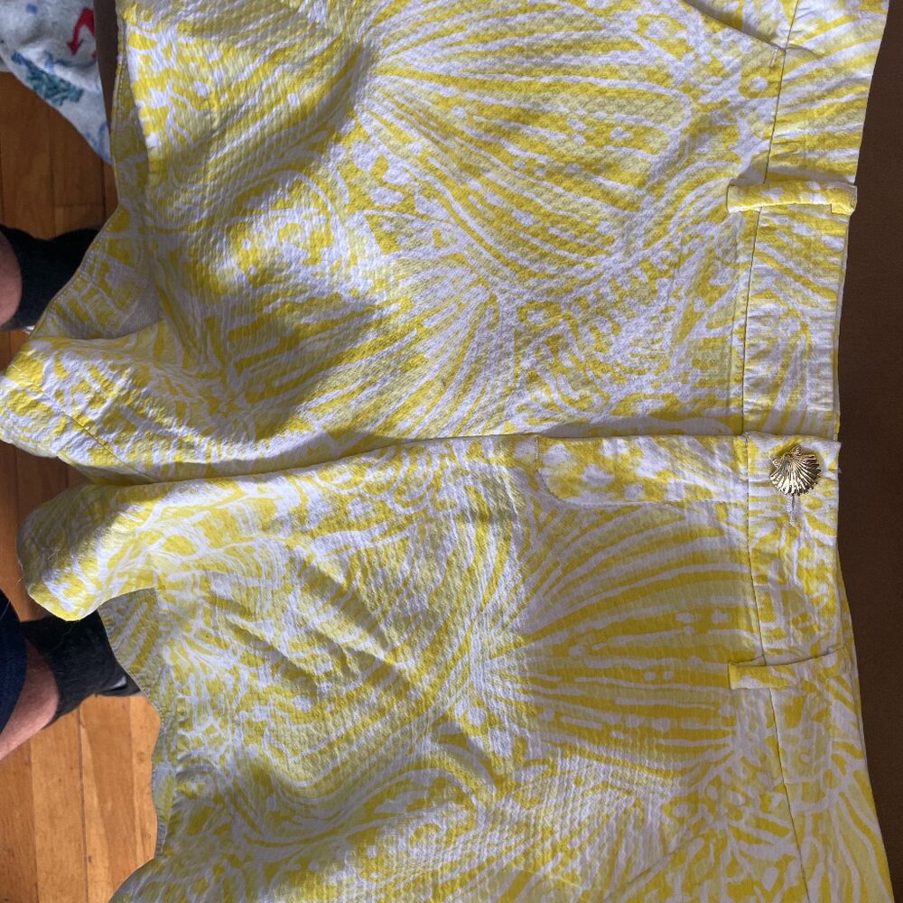 Lilly Pullitzer Short Size 12